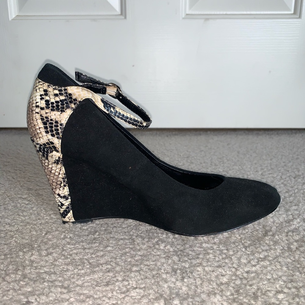 White House black market heels